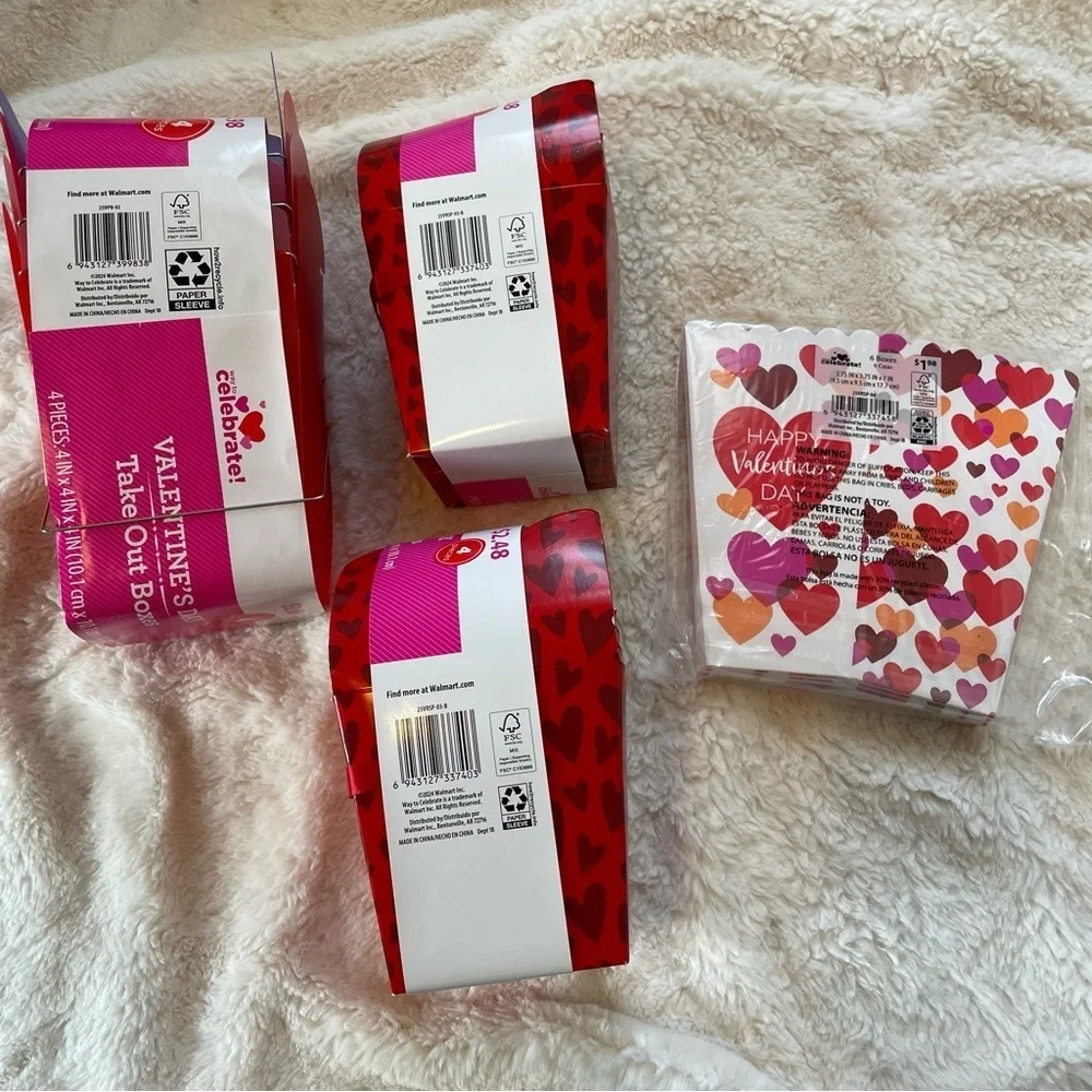 Way to Celebrate‎ Red Heart Gift Boxes and Popcorn Boxes
